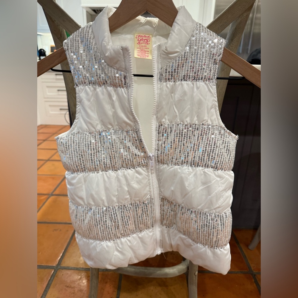 Girls sequin puffer vest
